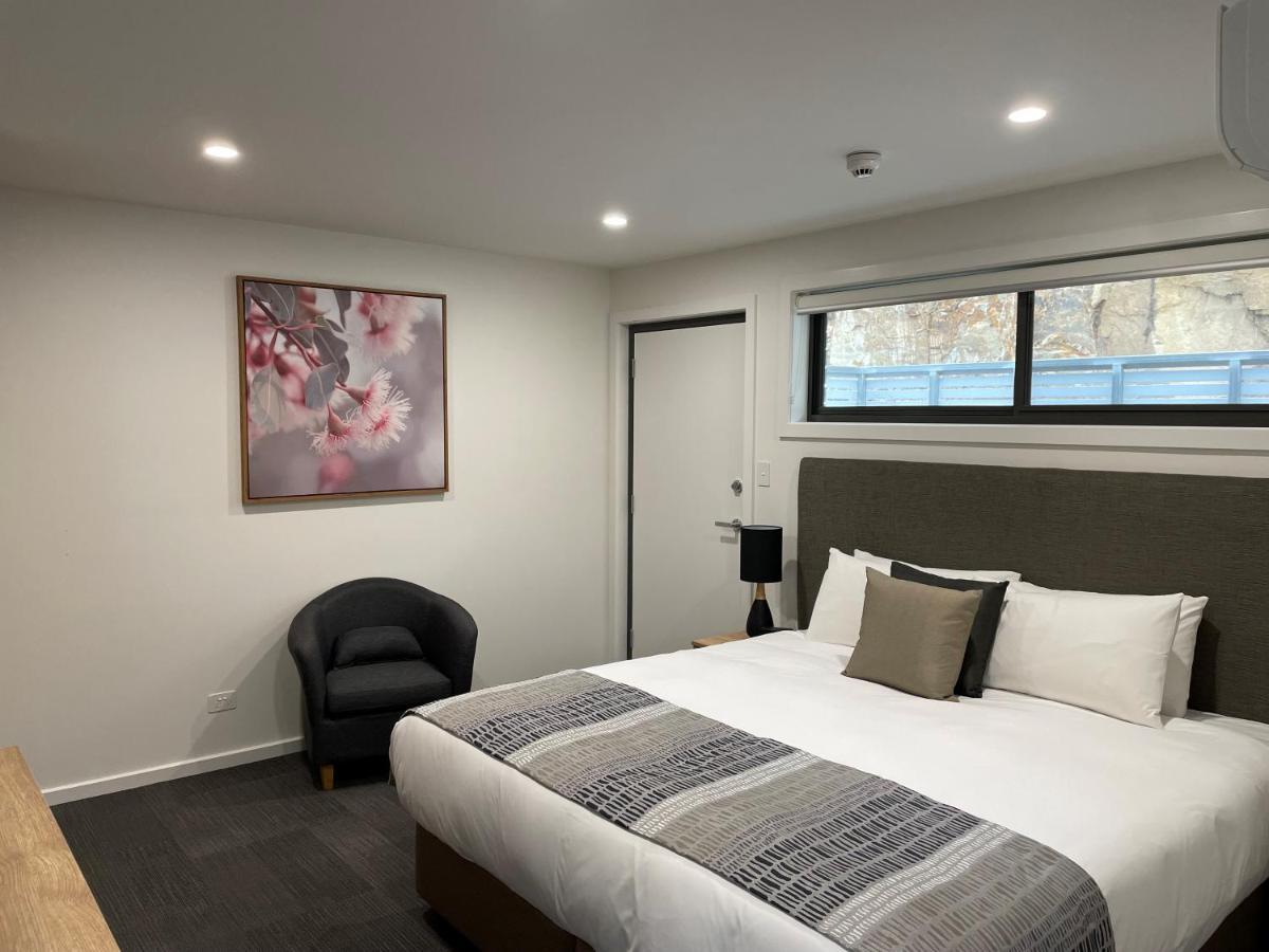 Risdon Brook Hotel Exterior photo